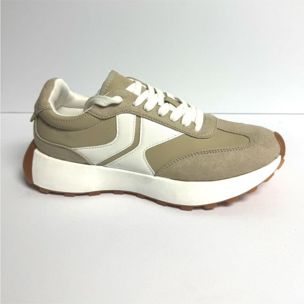🆕 Steve Madden Escalade Sneakers 8.5